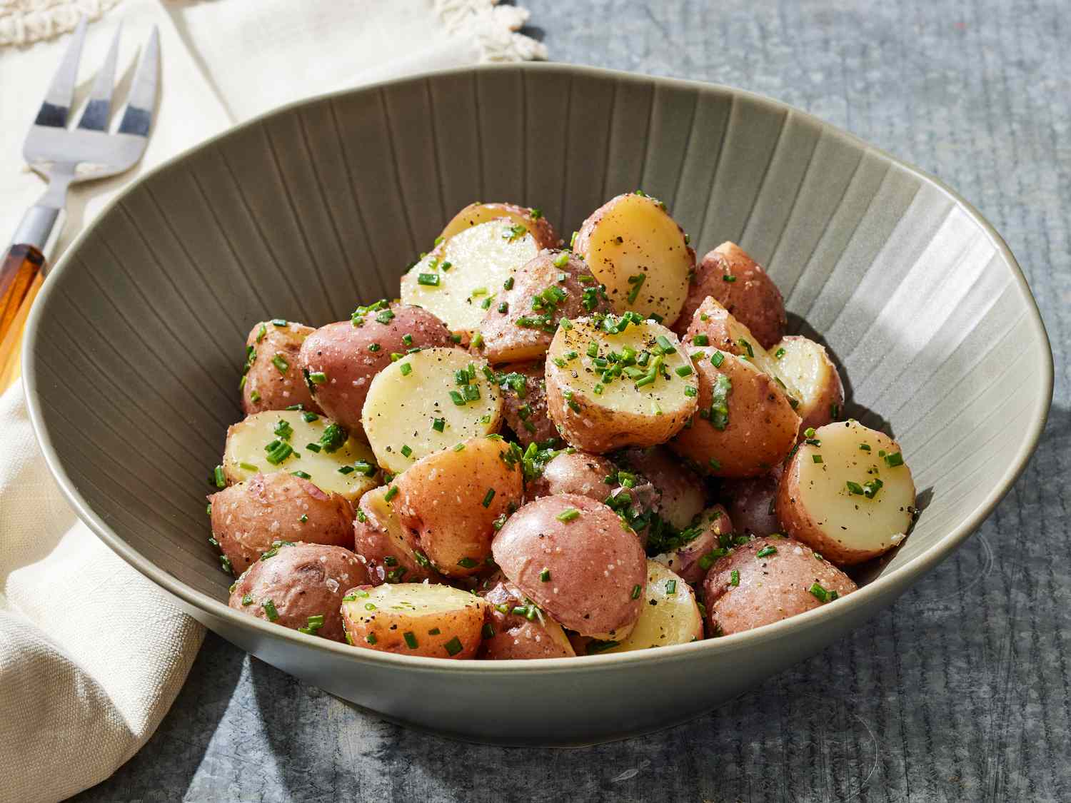 Boiled Potatoes with Chives