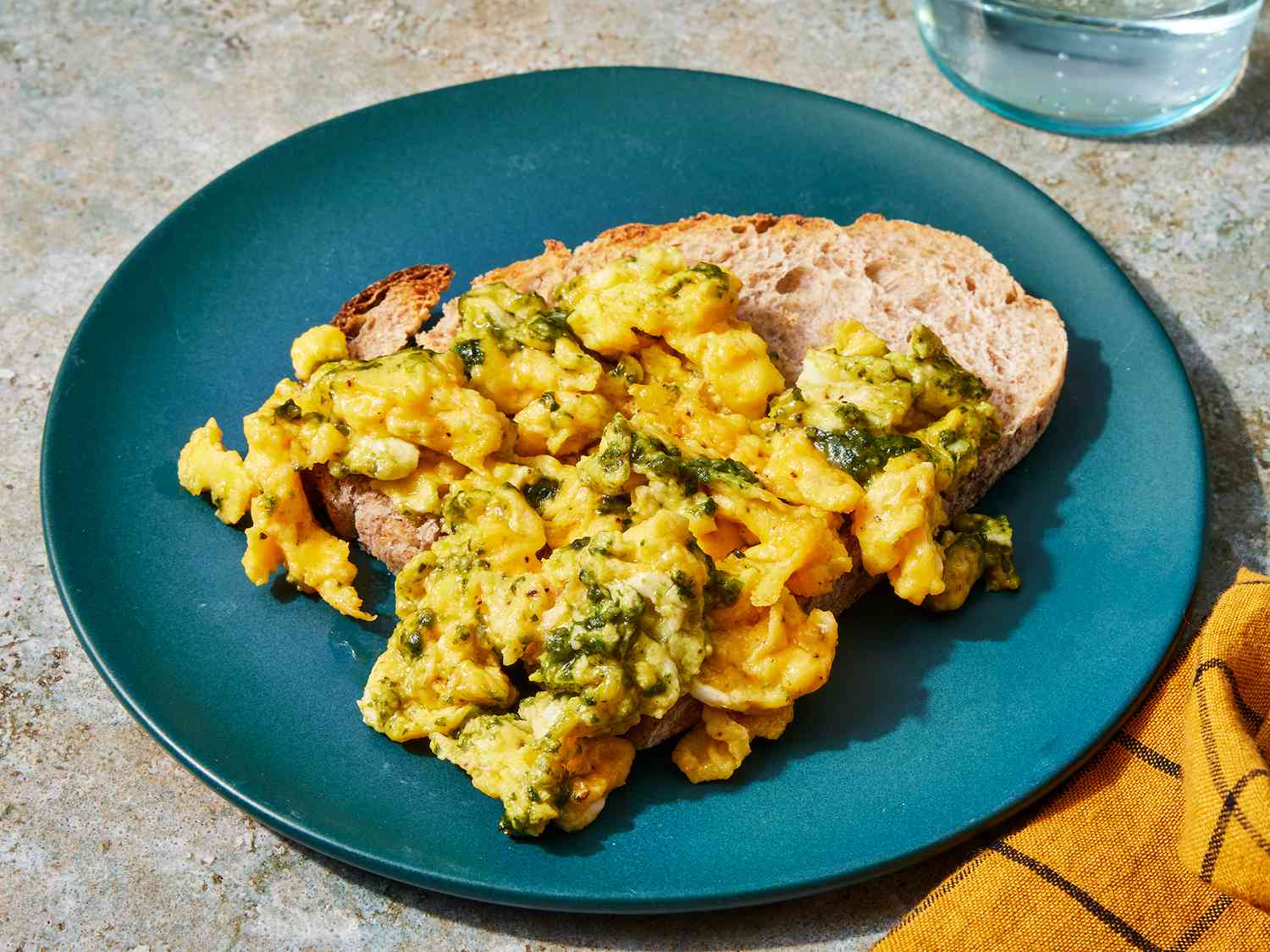 Pesto Scrambled Eggs